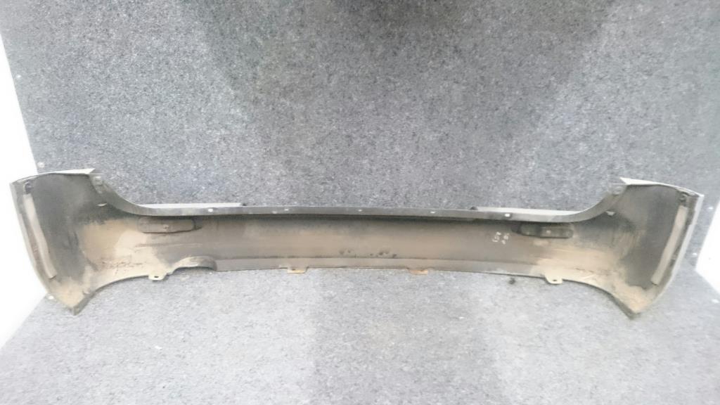 Hyundai H1 original Stoßstange Stossfänger hinten Silber Bj.2007 Hyundai H1 original Stoßstange Stossfänger hinten Silber Bj.2007