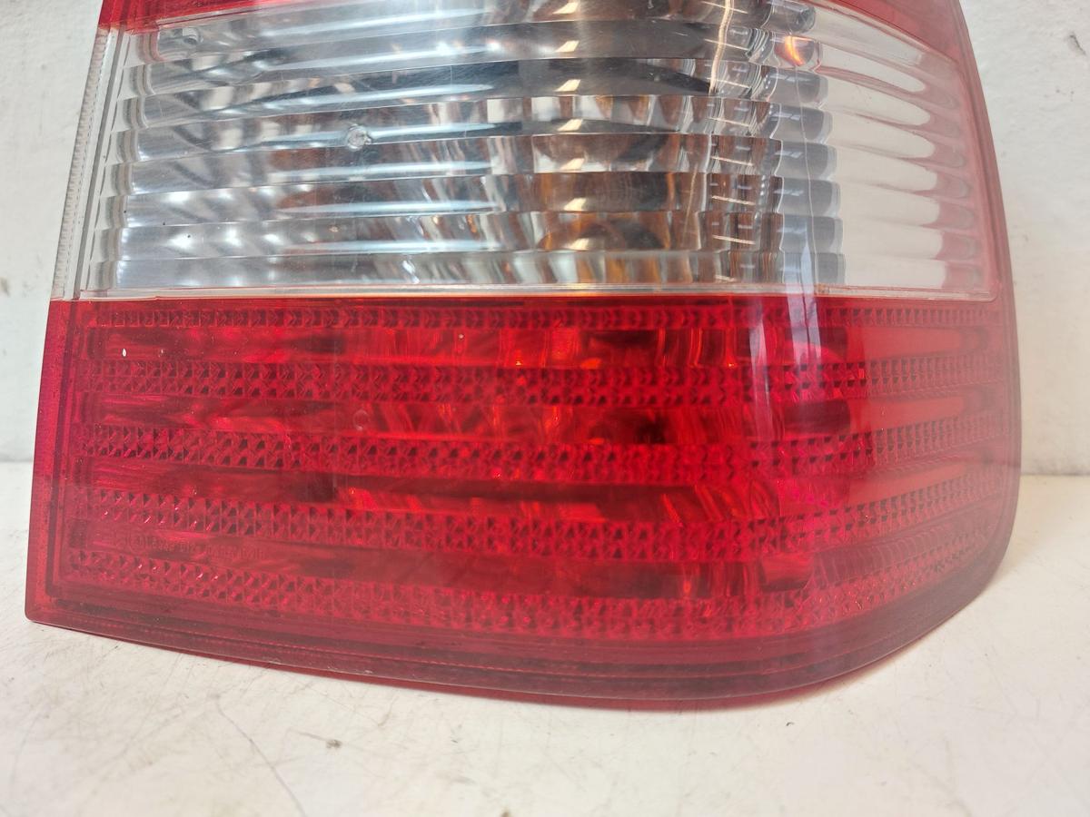 VW Polo 9N2 Stufenheck R&uuml;ckleuchte rechts au&szlig;en Ecke Limo R&uuml;cklicht Heckleuchte