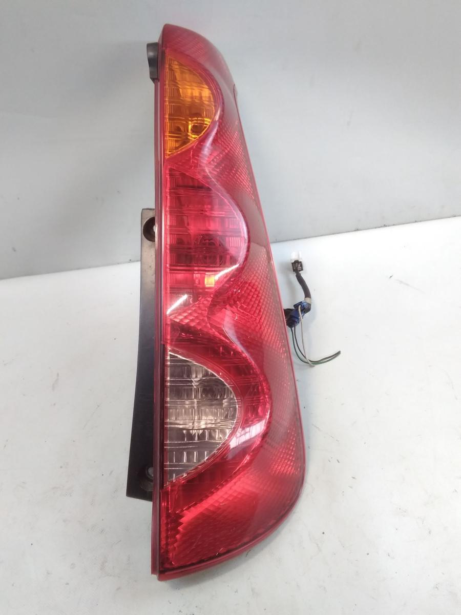 Nissan Note E11 original R&uuml;ckleuchte Heckleuchte rechts BJ2006