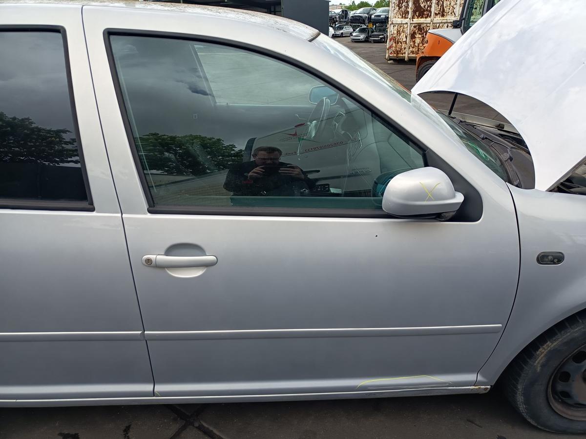 VW Golf IV original T&uuml;r vorne rechts LB7Z Satinsilber Baujahr 2000