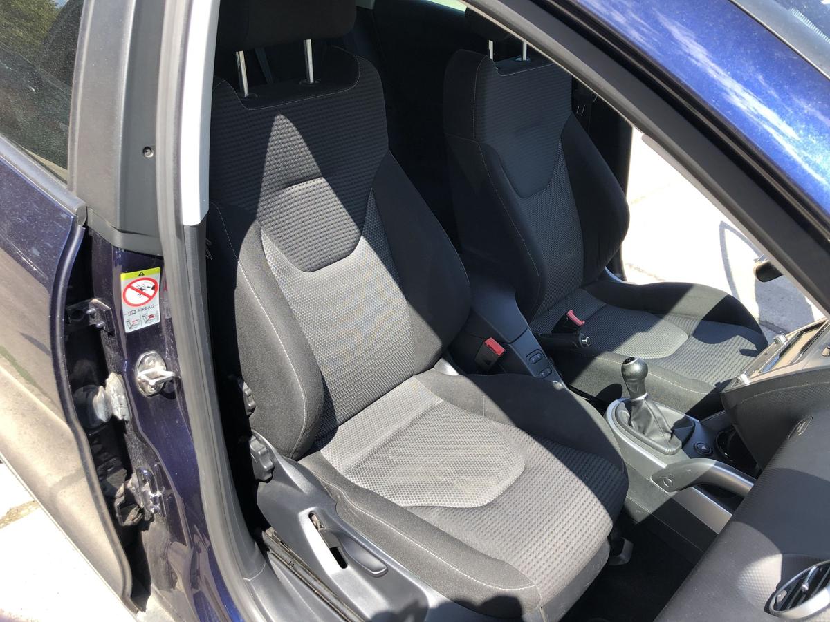 Seat Altea 5P XL Sitz vorn rechts Beifahrersitz Sportsitz Stoff Heizung Autositz