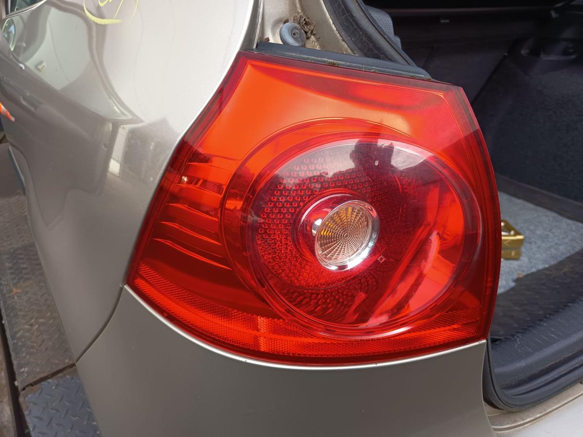 Golf V Limo original R&uuml;ckleuchte links Heckschlusslicht Bj 2004