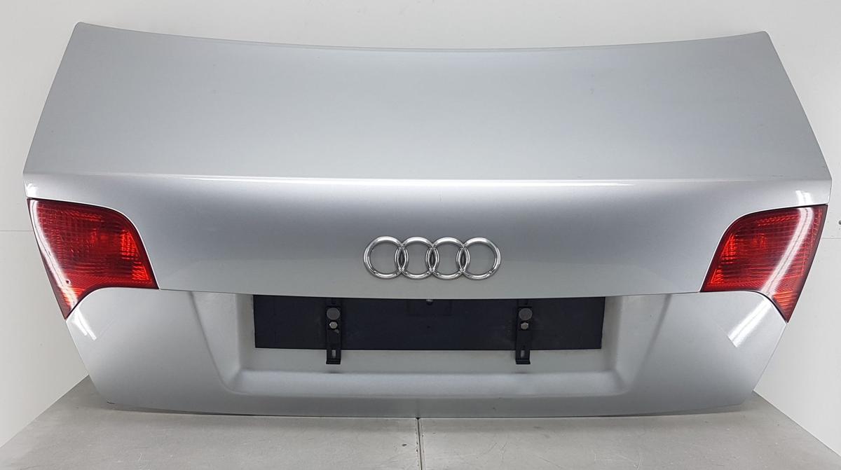 Audi A4 8E Heckklappe Heckdeckel in lichtsilber LY7W Bj2006 Limousine A4 B7