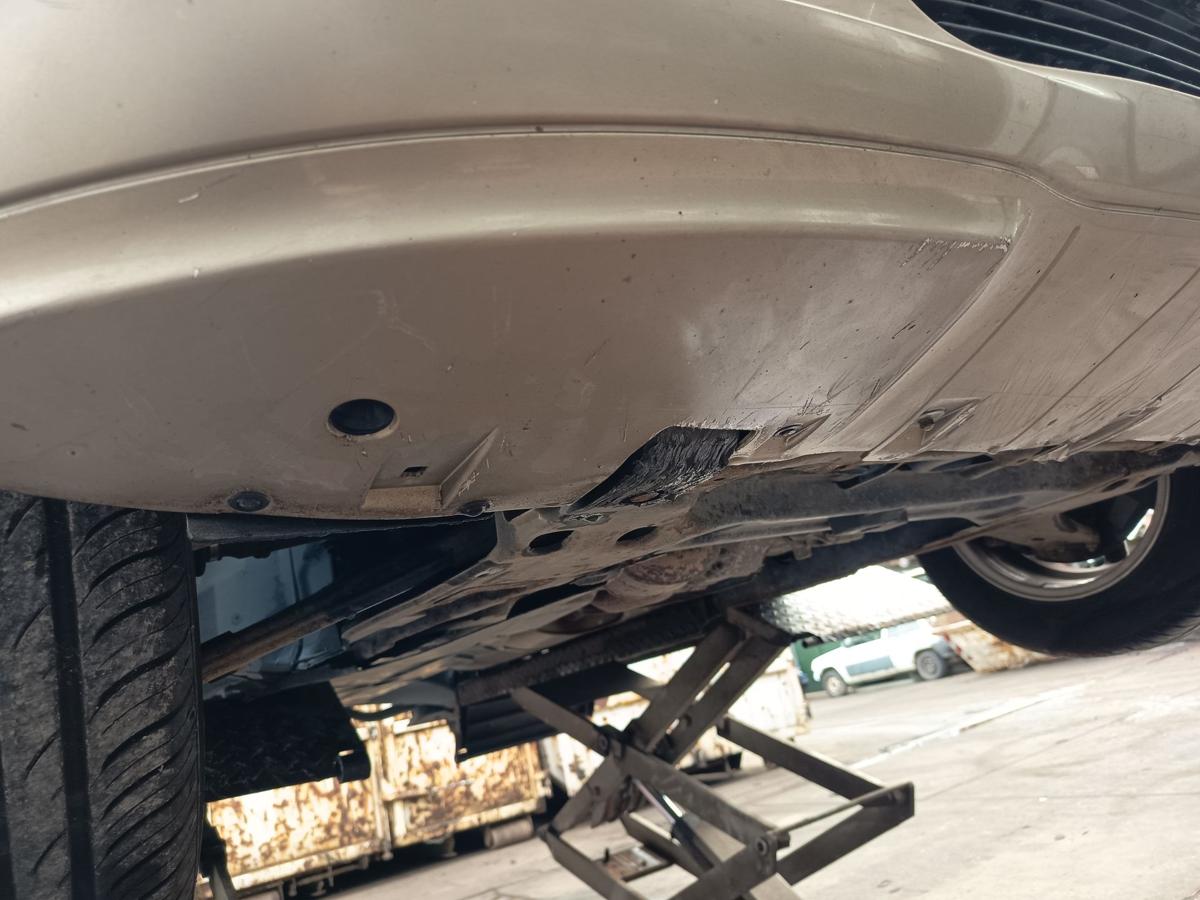 Mercedes W169 original Sto&szlig;stange F&auml;nger vorn Front 791 D&uuml;nenbeige Bj 2007