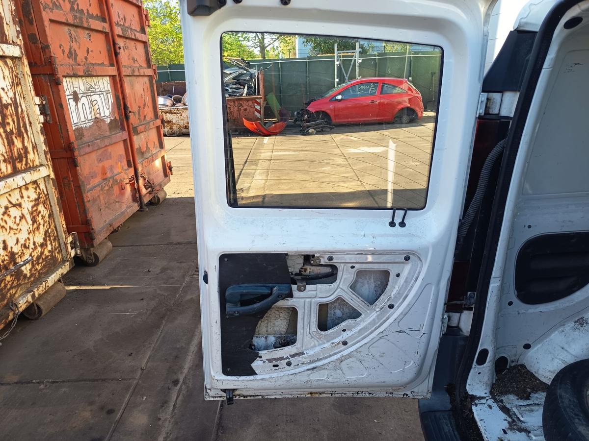 Fiat Doblo Cargo 223 original Heckfl&uuml;gelt&uuml;r links mit Scheibe Wei&szlig; uni Bj 2001