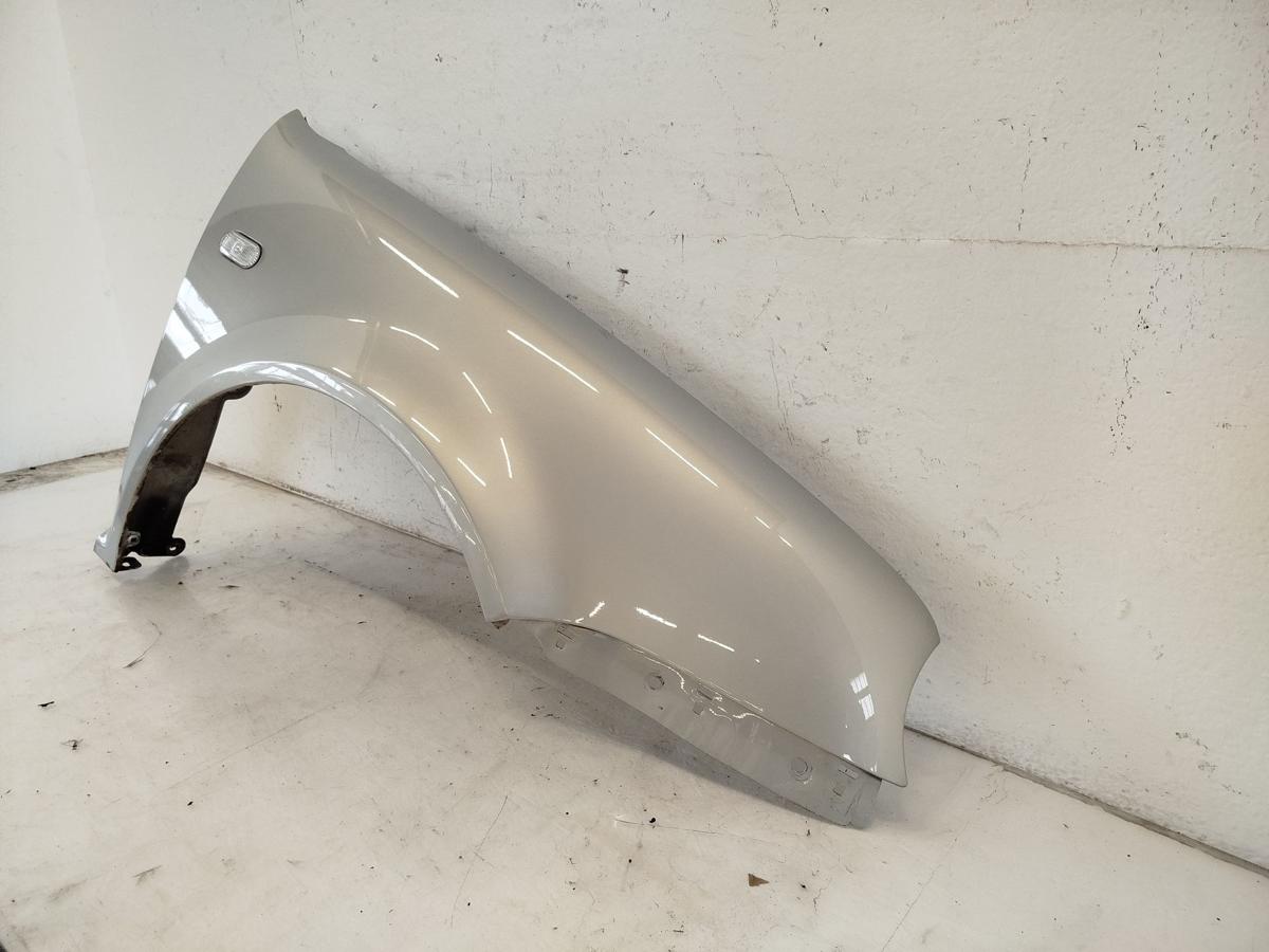 VW Golf 4 IV 1J Kotflügel Fender Seitenwand vorn rechts LB7Z Satinsilber