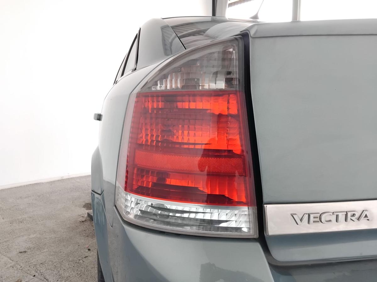 Opel Vectra C GTS Facelift orig.Rückleuchte Heckleuchte links Fliessheck BJ2006