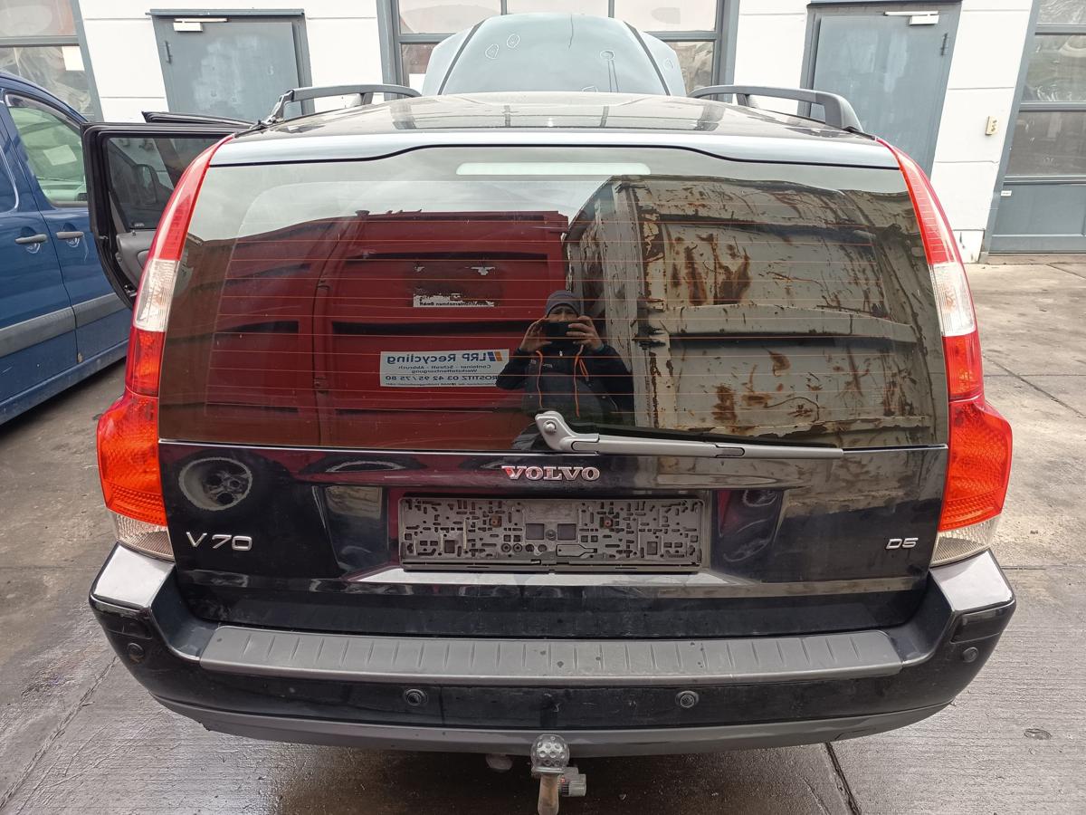 Volvo V70 II original Heckklappe mit Scheibe 452 Saphirschwarz Bj 2005