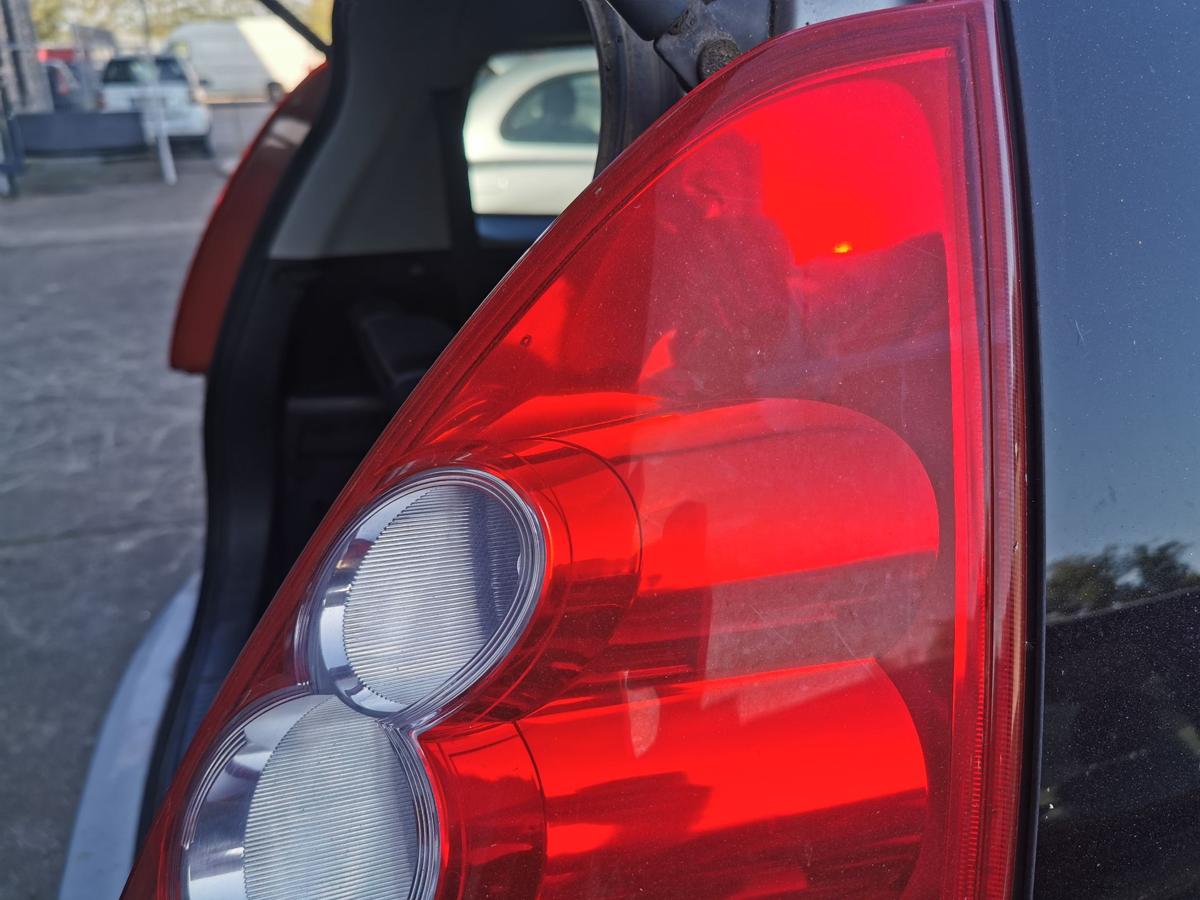 Mazda 5 CR Rückleuchte Schlussleuchte Rücklicht Lampe hinten rechts bis 2008