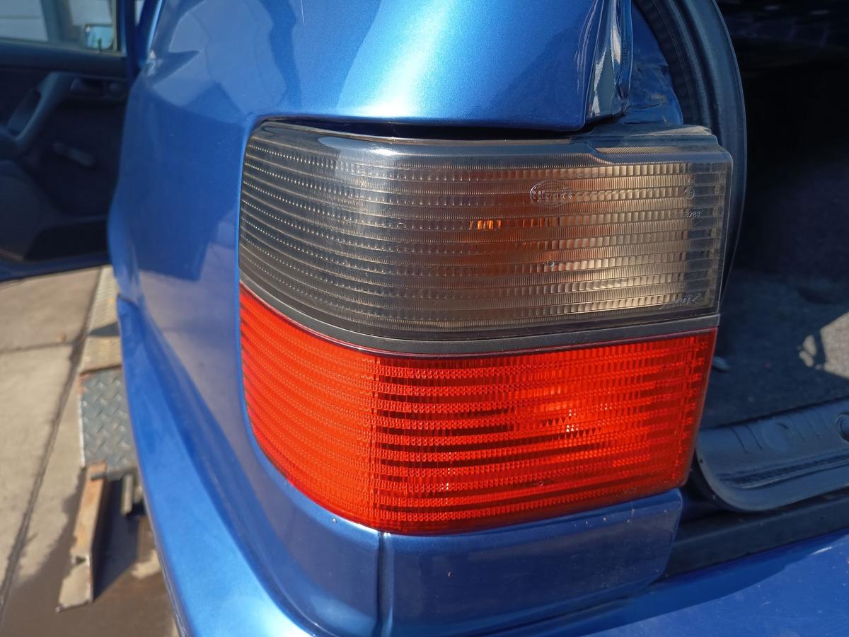 VW Vento 1HX original R&uuml;ckleuchte links Heck Schluss Licht Bj 1996