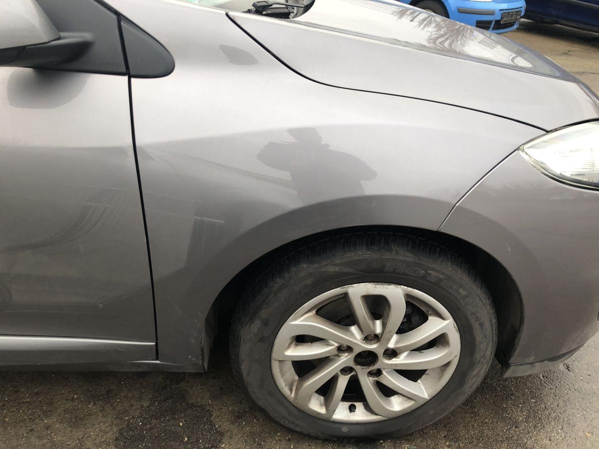 Renault Megane III 3 Kotfl&uuml;gel vorn rechts Beifahrerseite TEKNG graumet