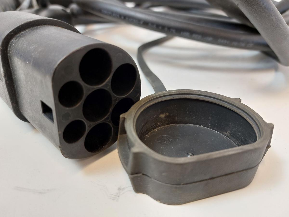 Nissan Leaf ZE1 Ladekabel Hochvoltbatterie Kabel Ladesäule OEM Delphi