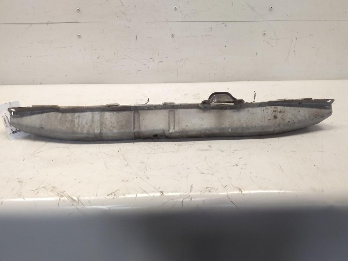 Audi 80 B3 Typ 89 original Quertr&auml;ger vorn unten gletscherblau 1.8 Bj.1989