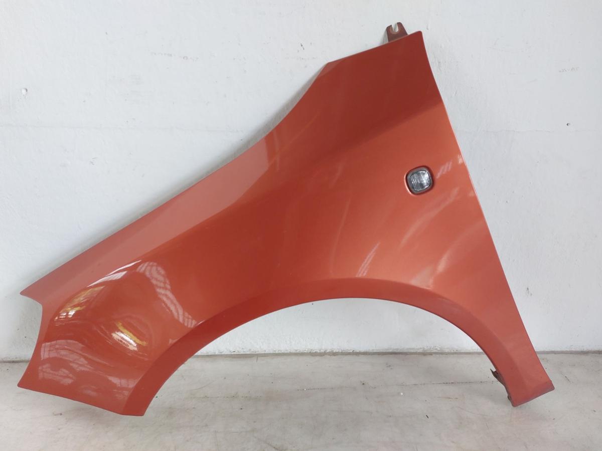 Skoda Fabia 5J Kotfl&uuml;gel vorn links Fahrerseite Seitenwand LF3H orange 06-14