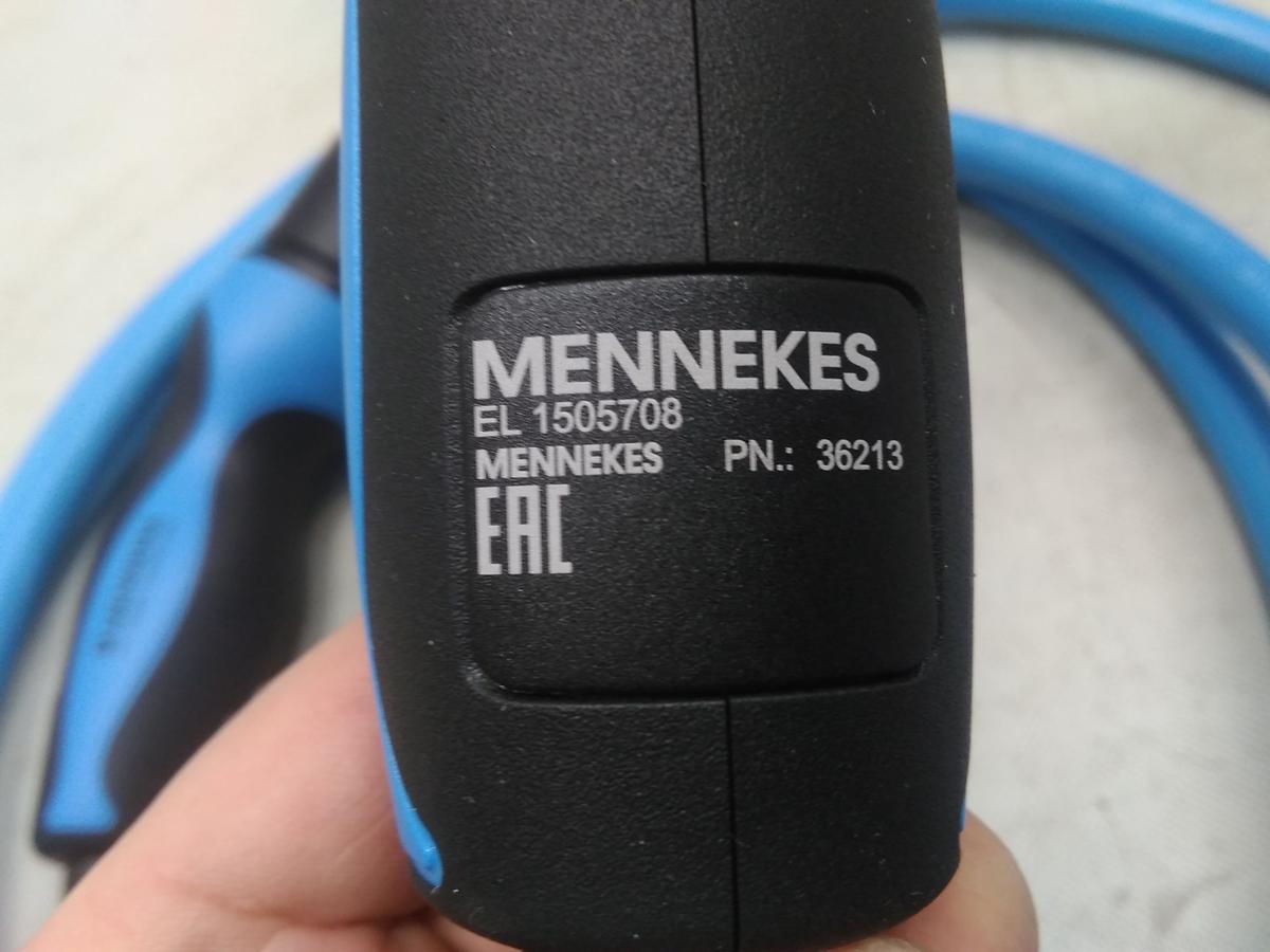 Tesla Model Y Ladekabel 4 Meter 1039810-01-A Menekes 36213/3P+N