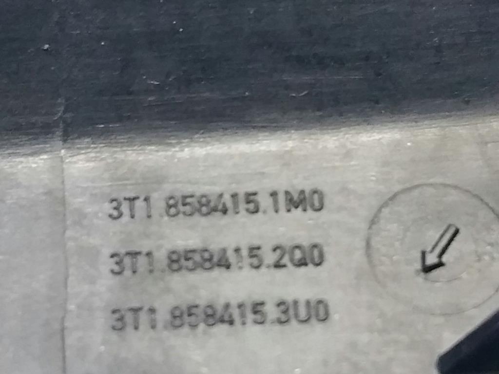 Skoda Superb II 3T Bj.08 Zierleiste Armaturenbrett Fahrerseite rechts 3T1859415.3U0