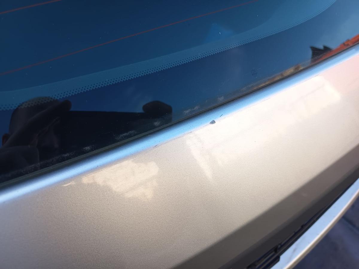 Ford Fiesta VI 3t&uuml;rer original Heckklappe mit Scheibe Polarsilber Bj 2006