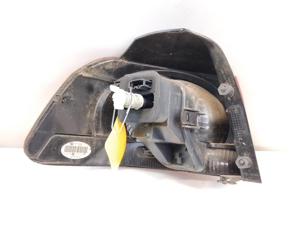 VW Golf 6 original R&uuml;ckleuchte Heckleuchte rechts au&szlig;en BJ2009 Flie&szlig;heck