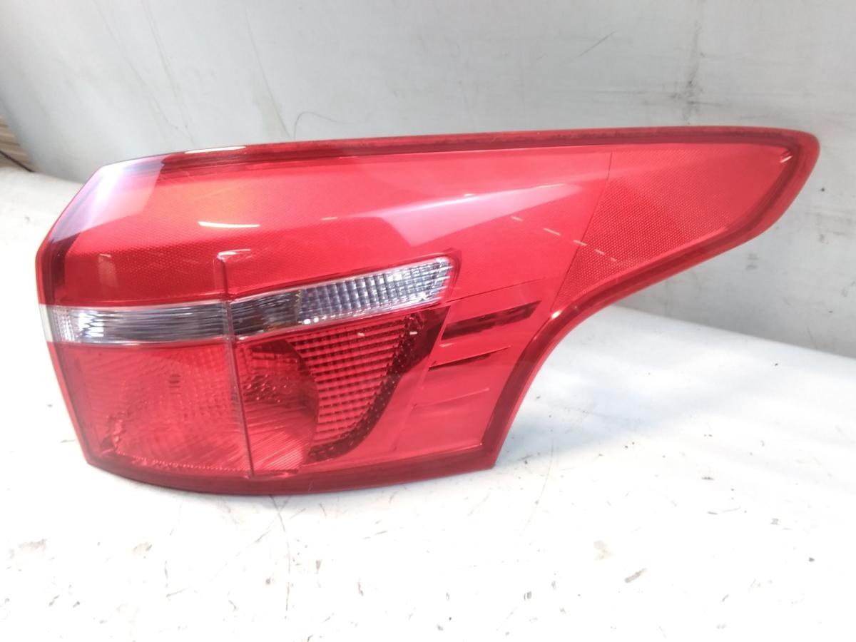Ford Focus 3 Kombi Facelift original R&uuml;ckleuchte Heckleuchte rechts BJ2015