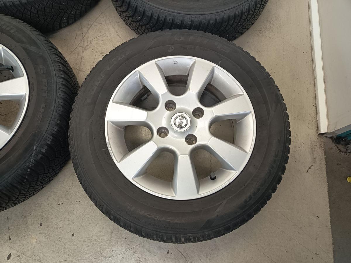 Nissan Tiida C11 orig Satz Alufelgen mit Reifen 5,5x 15 ET40 Bj 2008