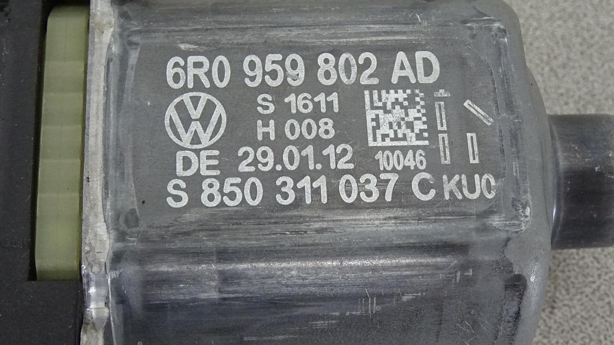 VW Polo 6R Fensterhebermotor rechts 6R0959802AD 0130822530 Bj2012