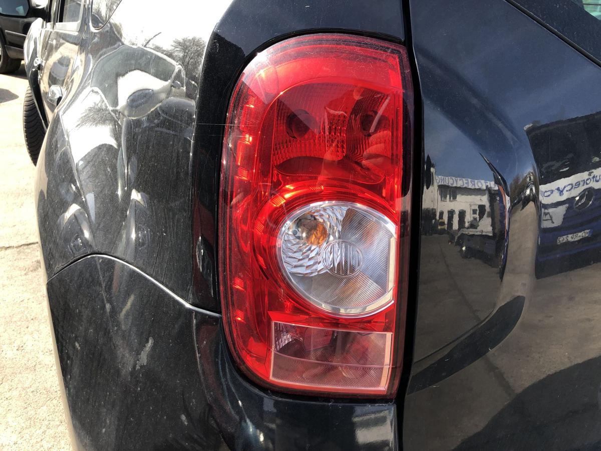 Dacia Duster 1 Typ HS R&uuml;ckleuchte links R&uuml;cklicht Heckleuchte bis 2013