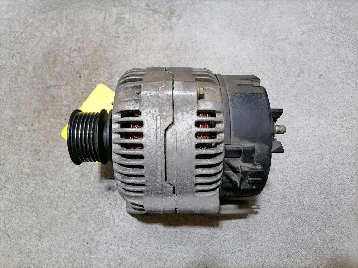 VW Caddy 9KV Lichtmaschine 90A Generator 028903025Q Bj.2001