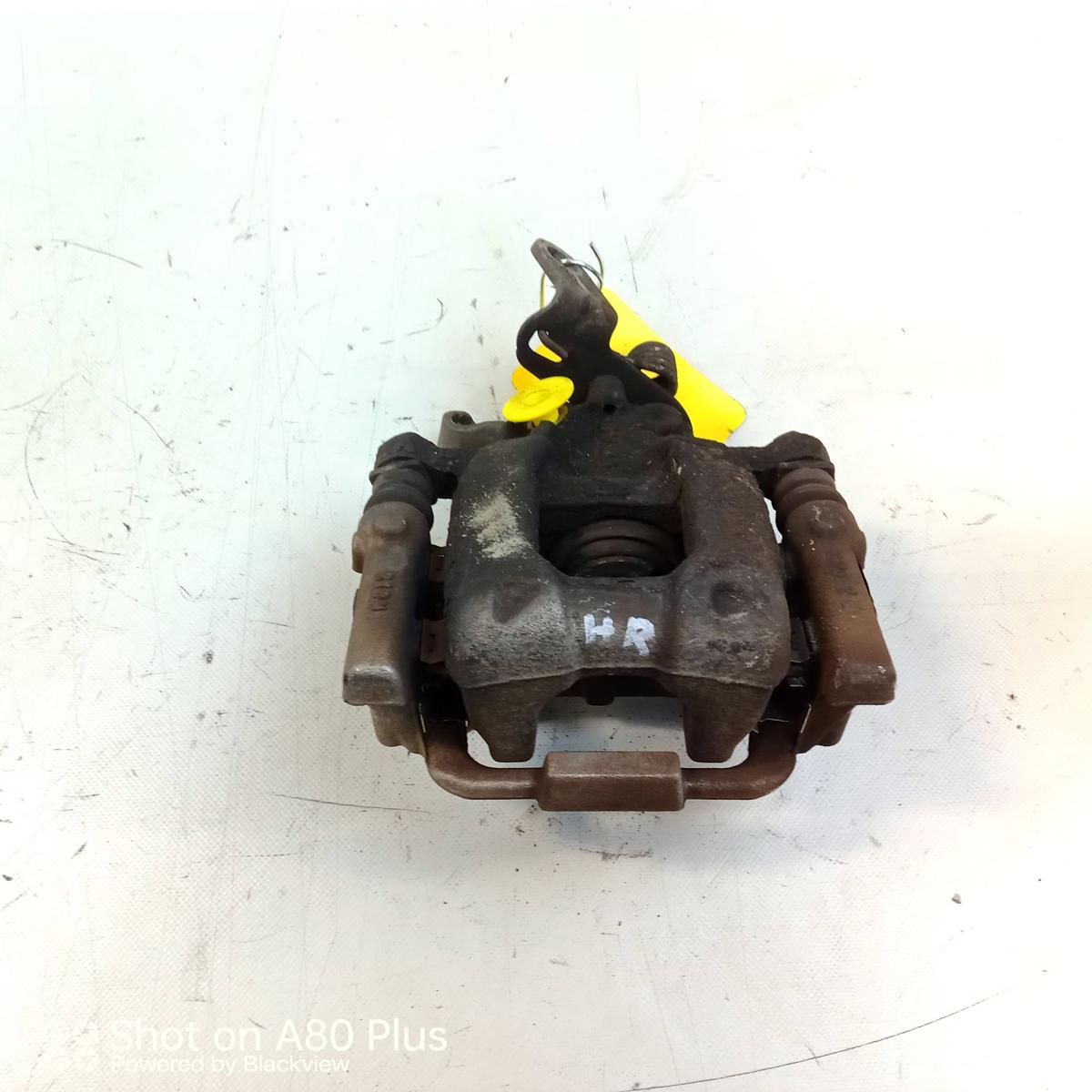 Audi A3 8P Quattro original Bremssattel Hinterachse rechts 272x10mm Bj.2010