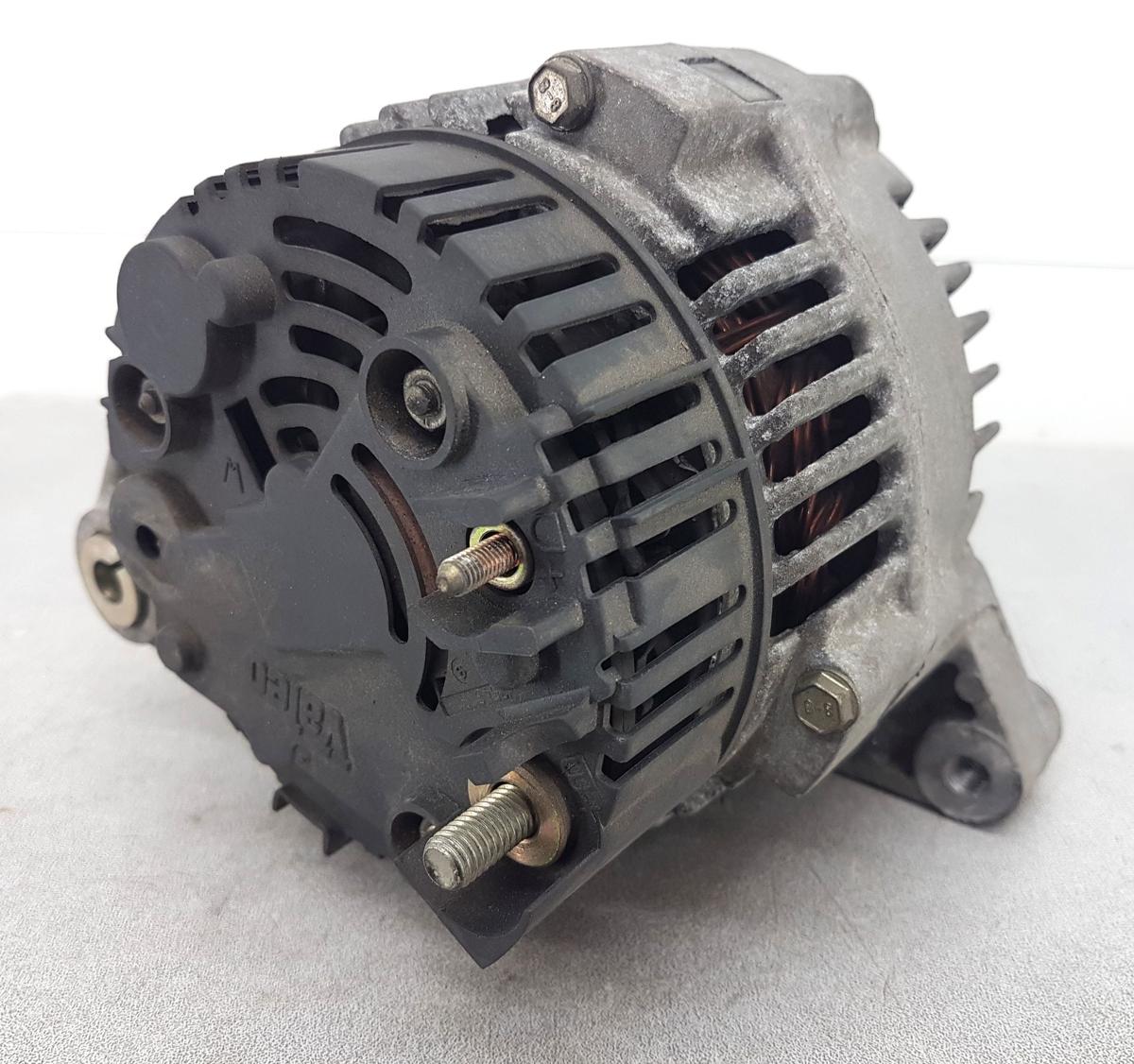 VW Passat 3B Lichtmaschine Generator 90A 058903016E 2541895B Bj97 1,6 74kw ADP