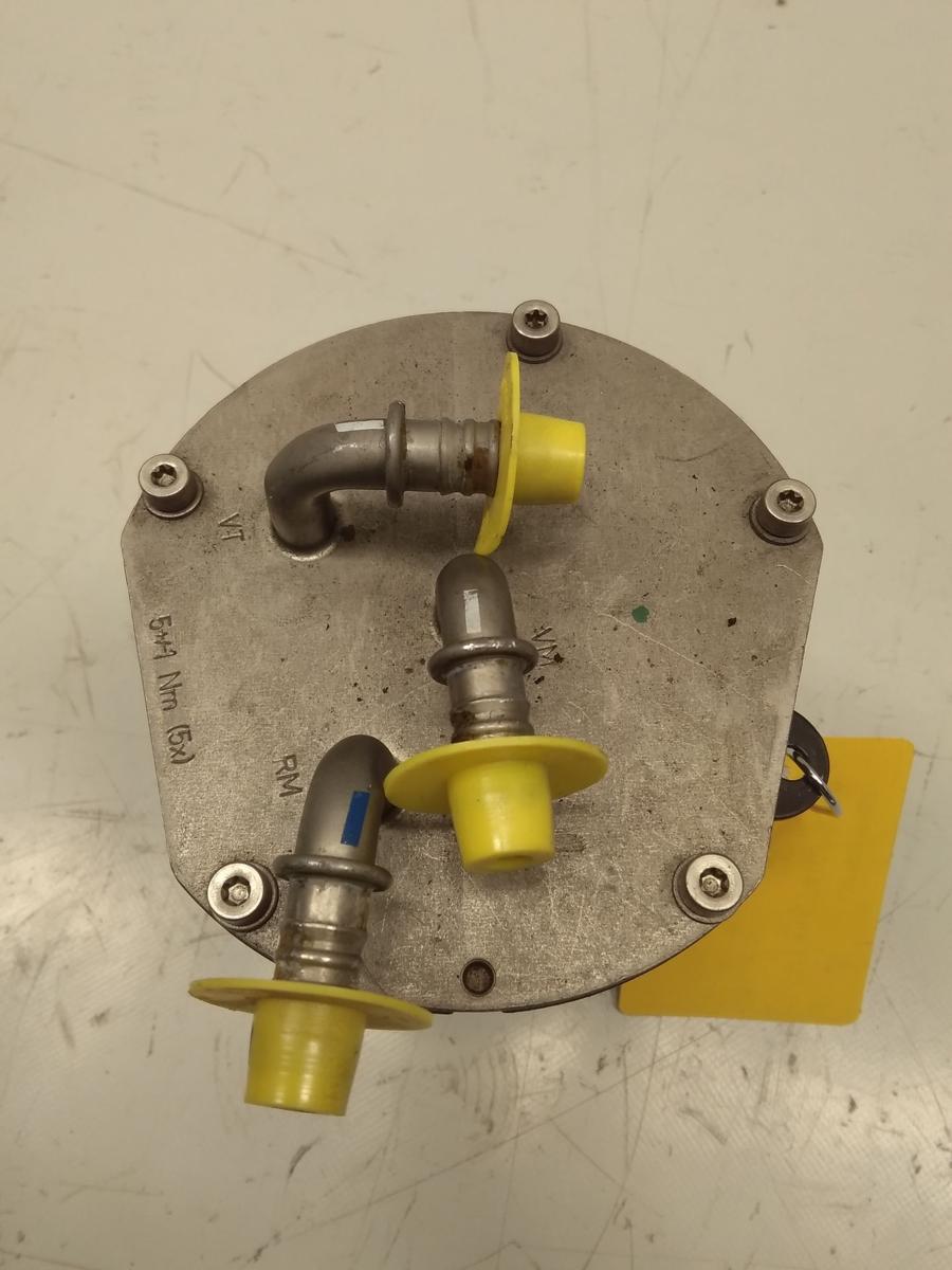 VW Touareg 2 7P Kraftstofffiltergeh&auml;use Dieselfiltergeh&auml;use 3.0TDI Bj.2013