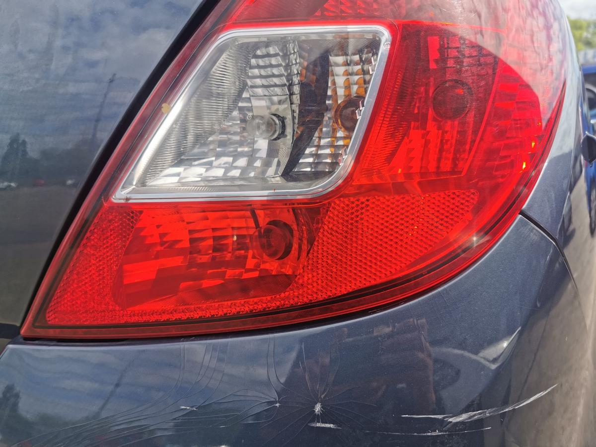 Opel Corsa D Rückleuchte Schlussleuchte Rücklicht Lampe hinten rechts 5 Türer