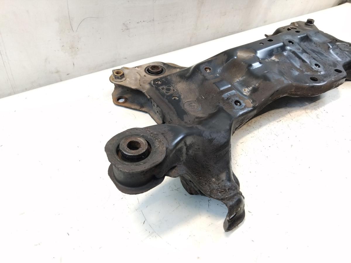 Toyota Avensis T22 original Vorderachstr&auml;ger Aggregatetr&auml;ger Facelift BJ2002