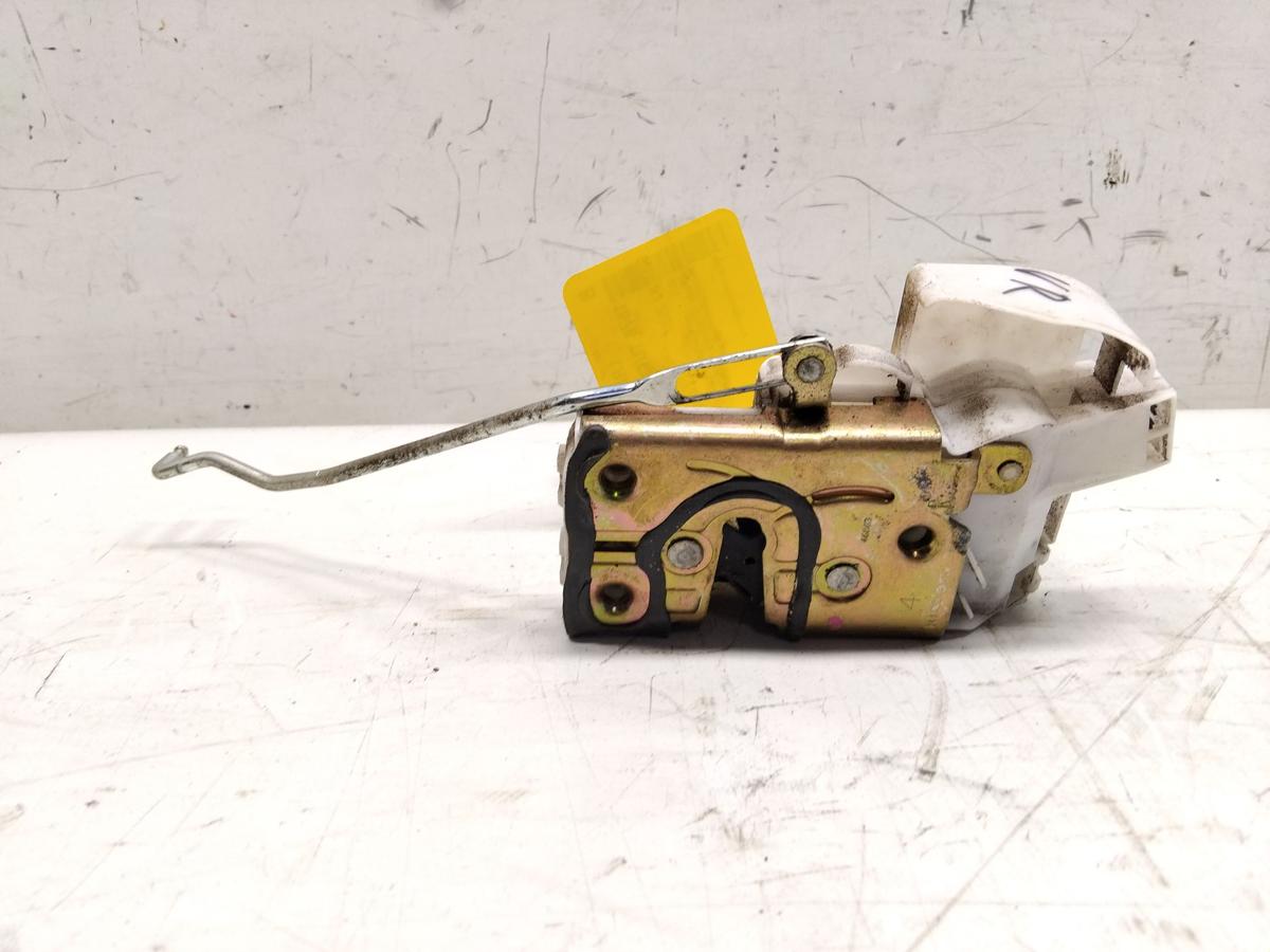 Toyota Avensis T22 orig T&uuml;rschloss vorn rechts mit Zentralverriegelung BJ2002