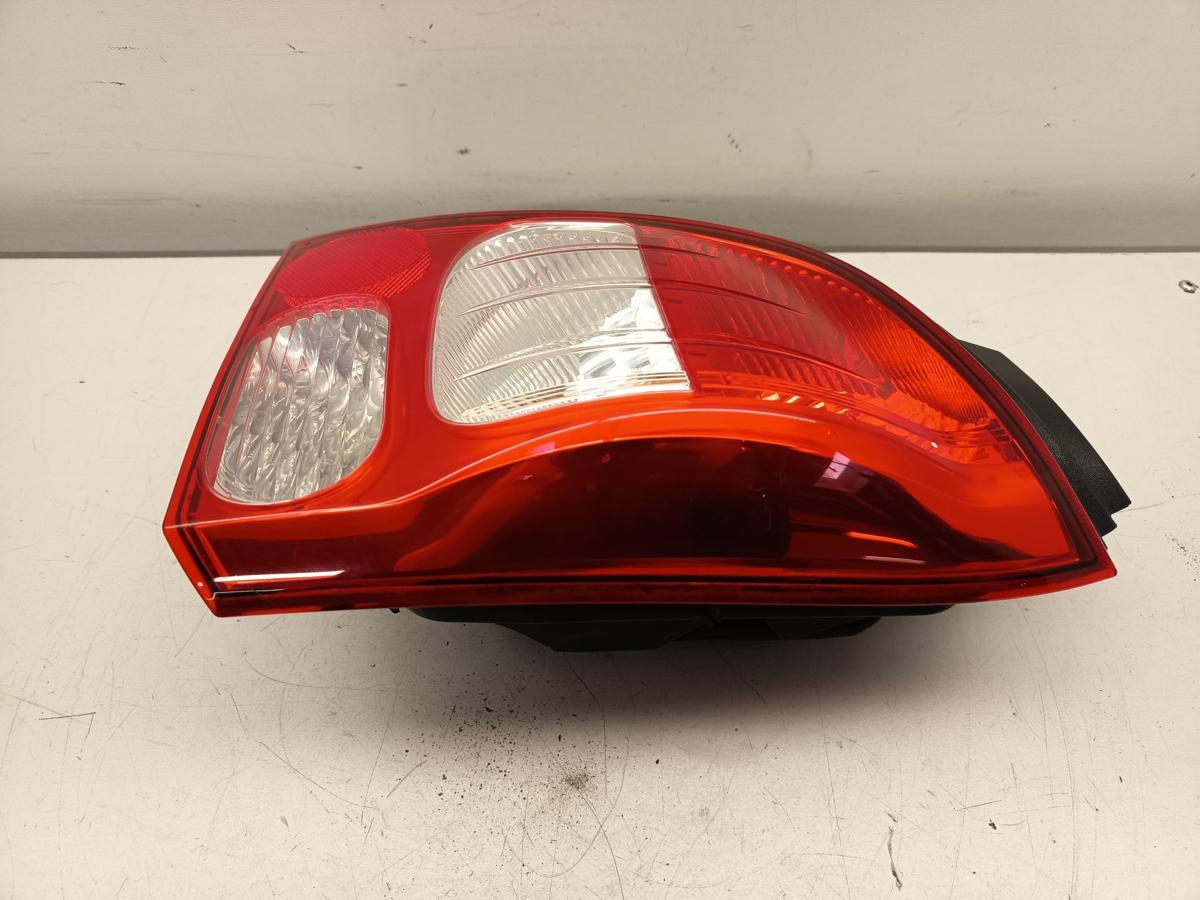 Renault Twingo II original R&uuml;ckleuchte rechts Heck Schluss Licht Bj 2009