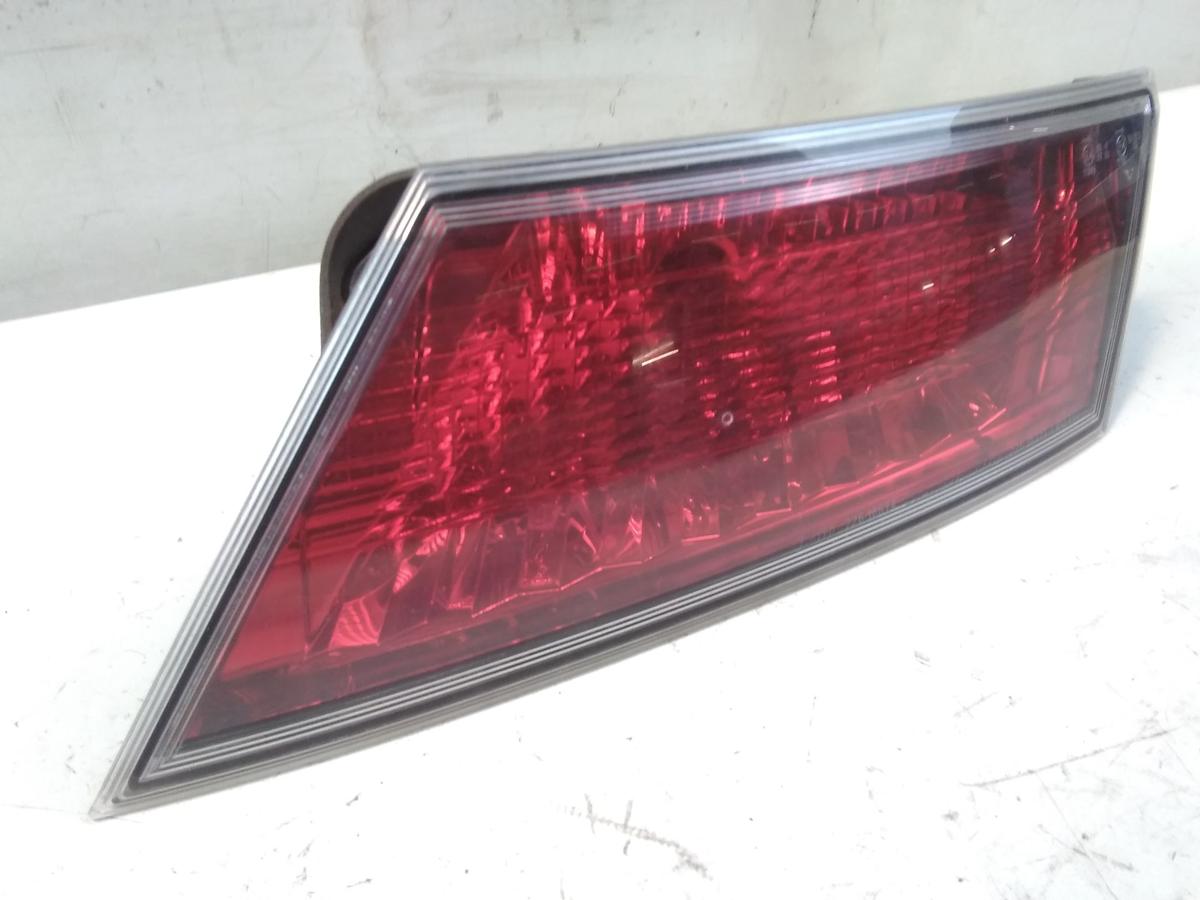 Honda Civic 8 FK1 original R&uuml;ckleuchte Schlussleuchte innen rechts 5t&uuml;rig BJ2008