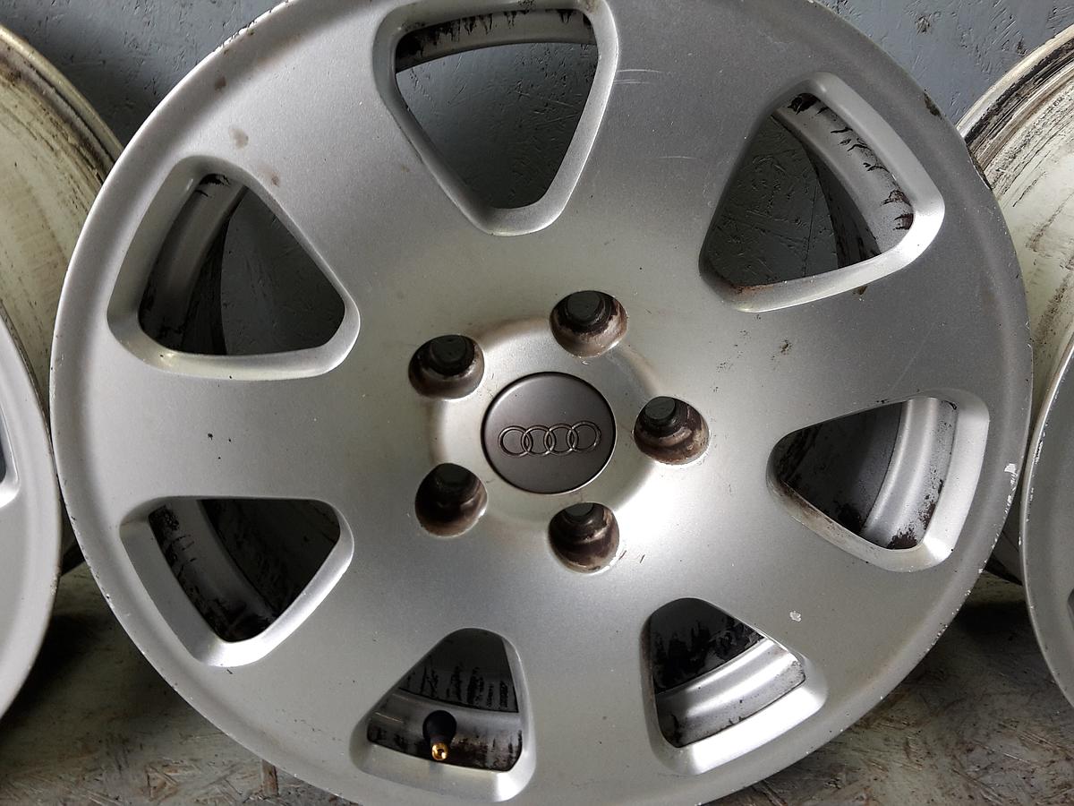 Audi A6 C5 original Satz Alufelgen 7Jx15 ET39 Bj 2003