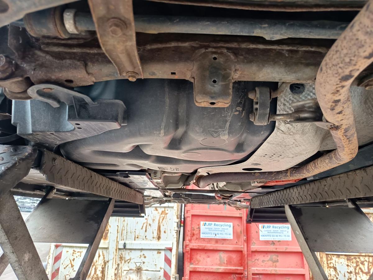 Toyota Auris E18 Hybrid original Kraftstoffbeh&auml;lter Tank Benzin Bj 2013