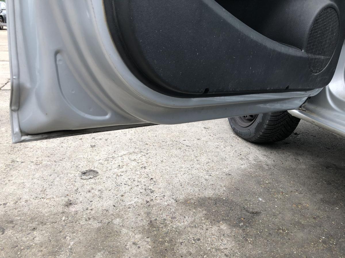 Seat Ibiza 6J 6P ST Kombi Tür vorn links Fahrertür auch 5 türer LX7W Eissilber