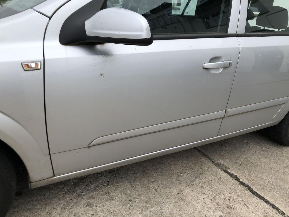 Opel Astra H Caravan T&uuml;r vorn links Fahrert&uuml;r im Rohbau 2AU Starsilber