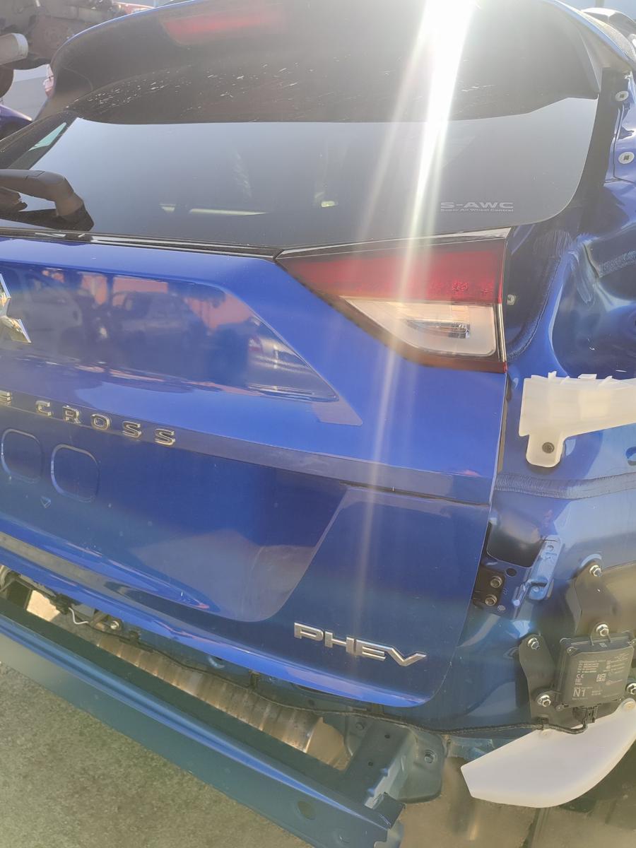 Mitsubishi Eclipse Cross original Heckklappe Heckscheibe Heckblende blau D06B