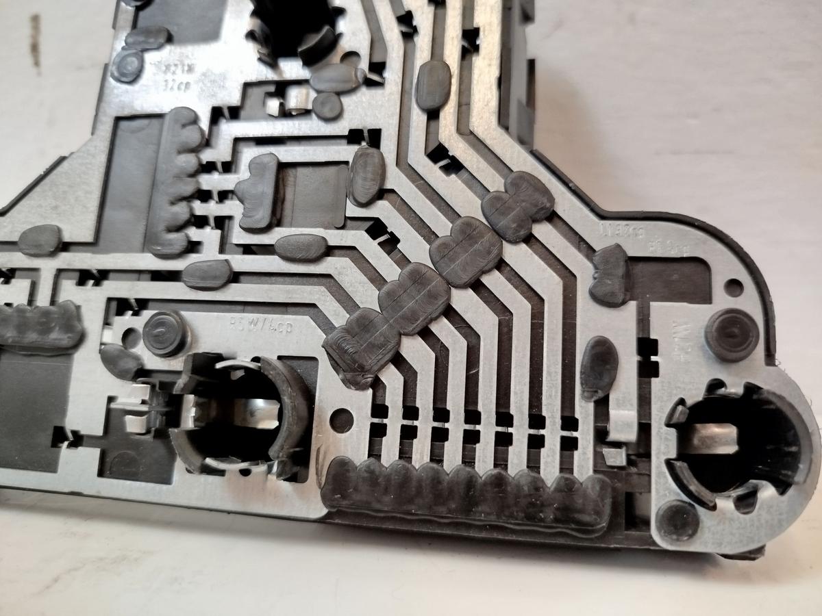 VW Golf III Cabrio 1EX Lampentr&auml;ger Lampenfassung hinten links