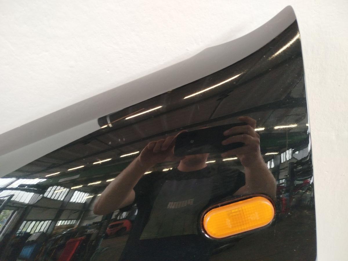 VW Golf 4 IV 1J Kotflügel vorn links Fahrerseite L041 Brillantschwarz