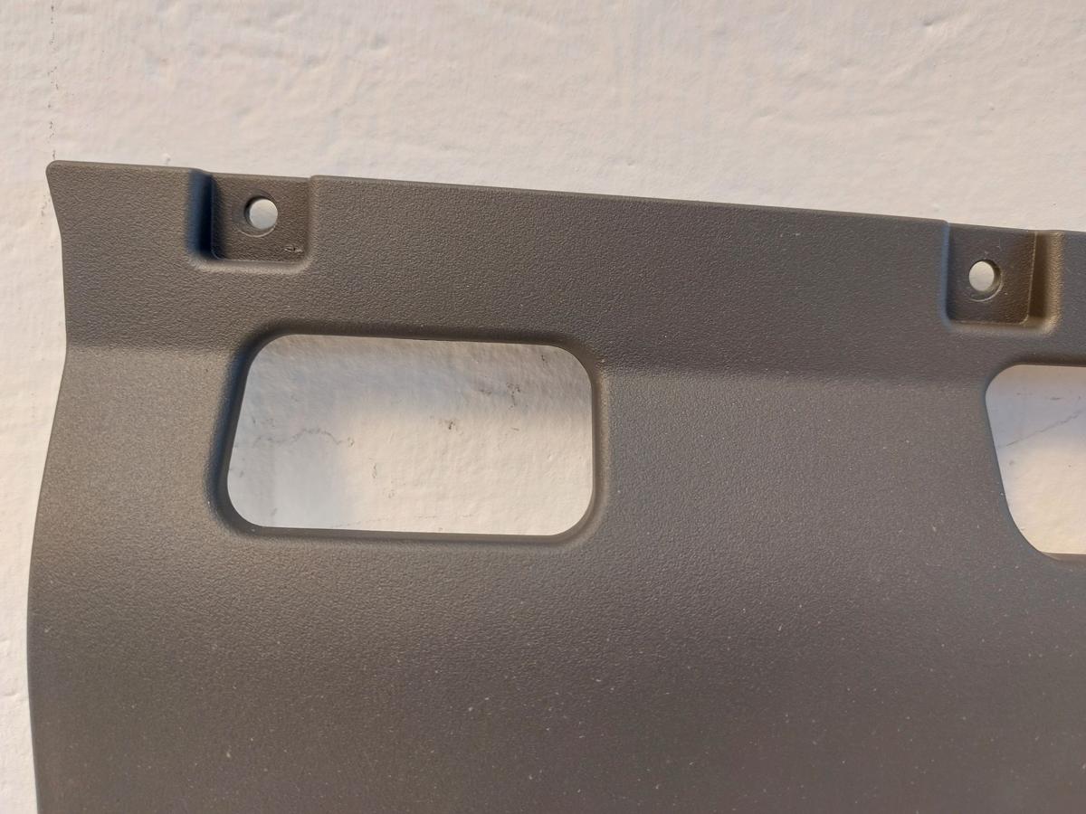 NIO ET7 Elektro Verkleidung Blende Innenverkleidung Fußraum mit Leuchte