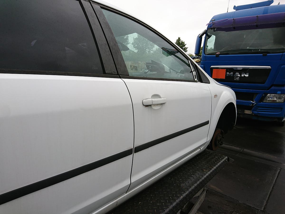 Ford Focus II 2 Turnier orig Tür vorn rechts Beifahrertür Frost Weiß Bj 07