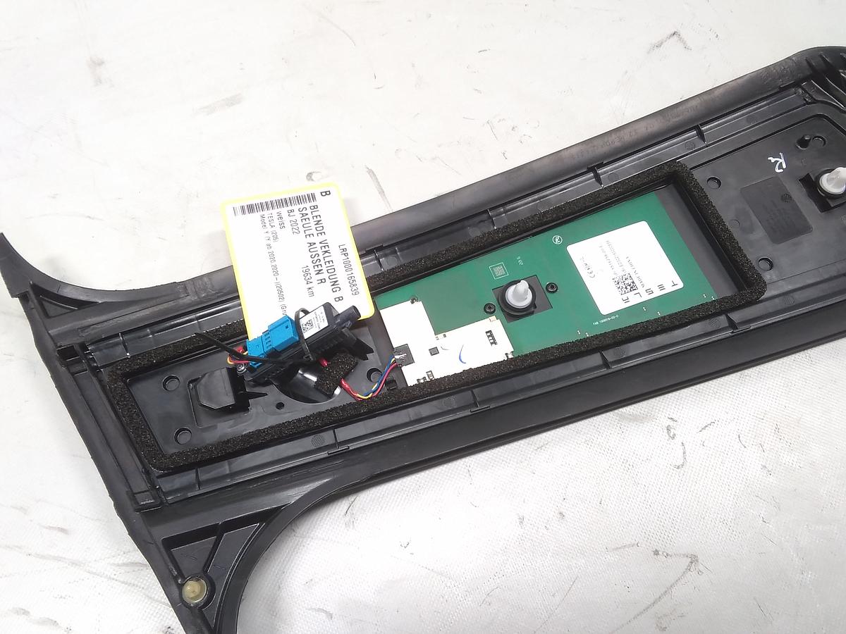 Tesla Model Y original Glasabdeckung Blende B S&auml;ule rechts mit Kamera 149424100A