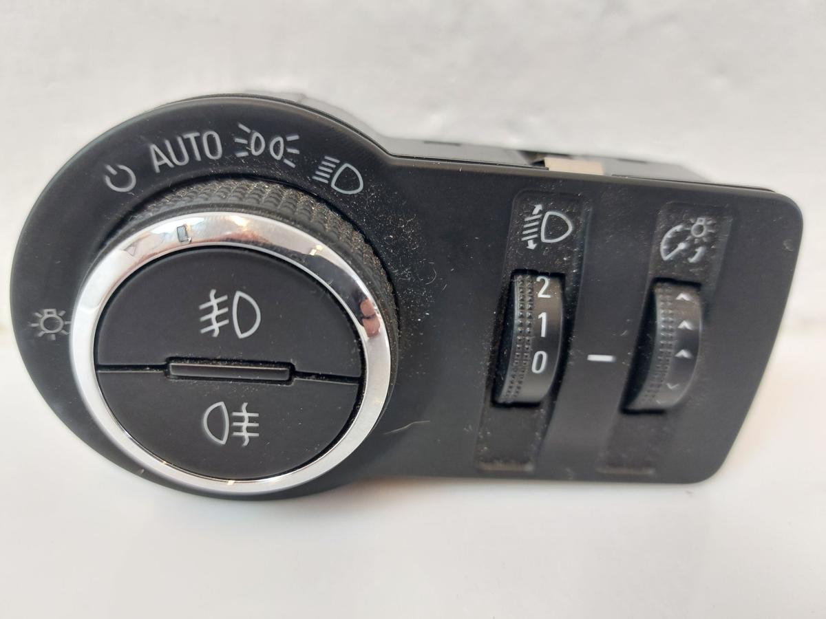 Opel Insignia A Lichtschalter Schalter Fahrlicht NSW Lichtautomatik LWR Dimmer