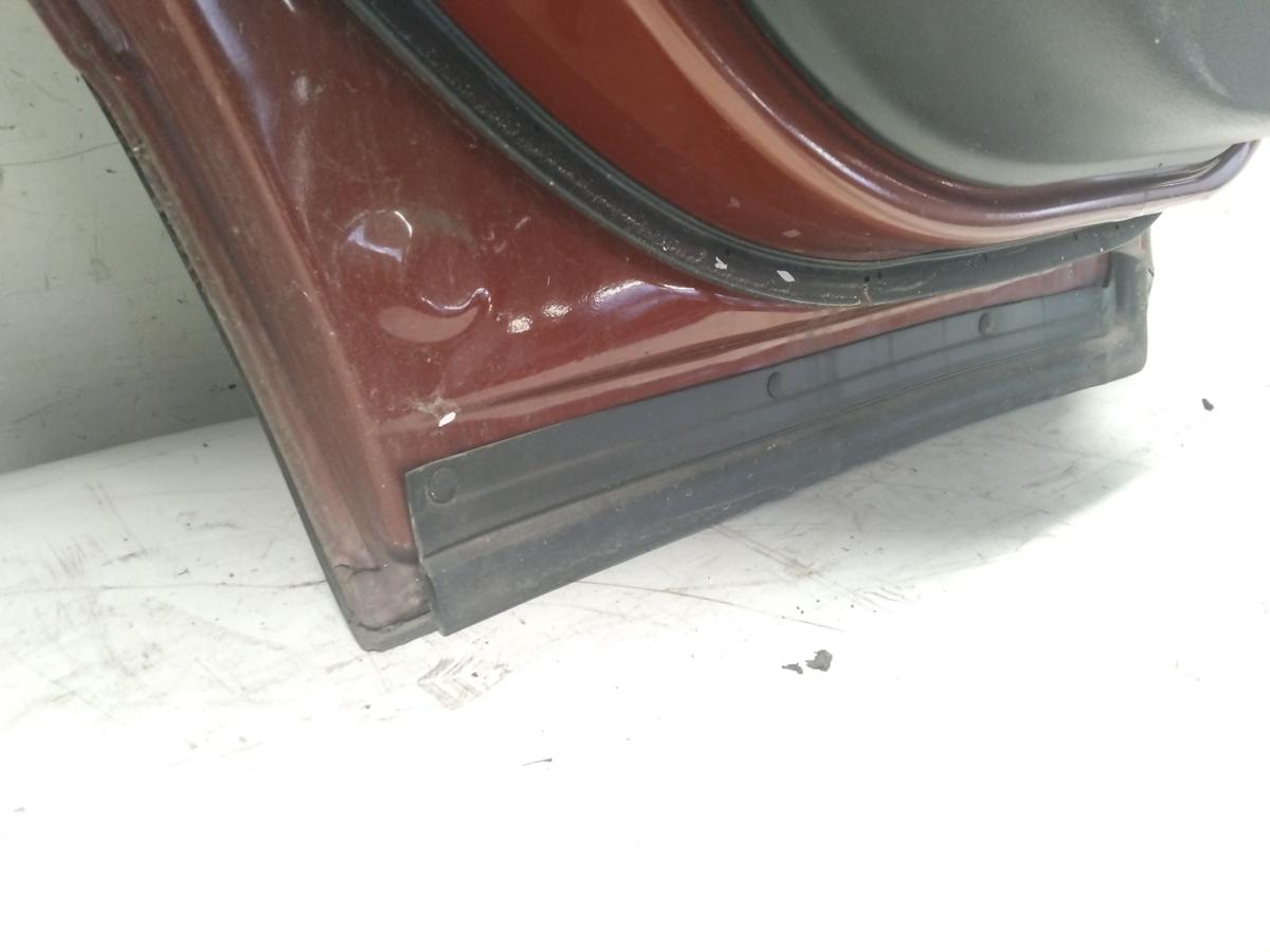 Nissan Qashqai J10 T&uuml;r hinten links weinrotmetallic NAJ Bj.2011