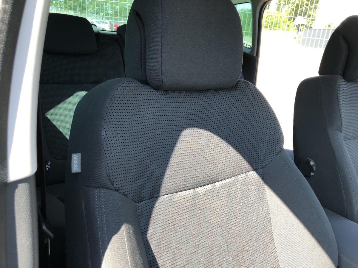 Peugeot 3008 I Typ 0U Sitz vorn rechts Beifahrersitz mit Heizung Stoff Autositz