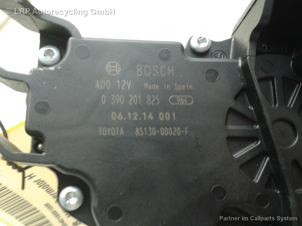 Toyota Yaris P9 Heckwischermotor 851300D020F 0390201825 BOSCH BJ2007