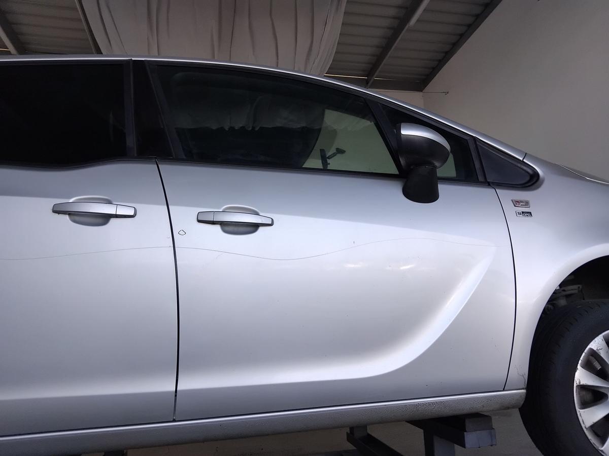 Opel Meriva B Tür vorn rechts Beifahrertür GAN argonsilbermetallic Z176 BJ2012